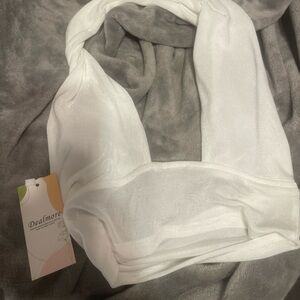 New with tags deal more going out top